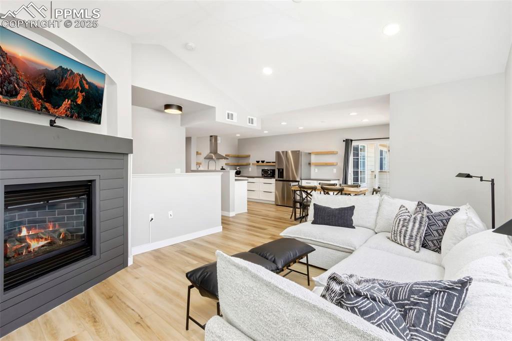 Image 6 of 15: Living Room