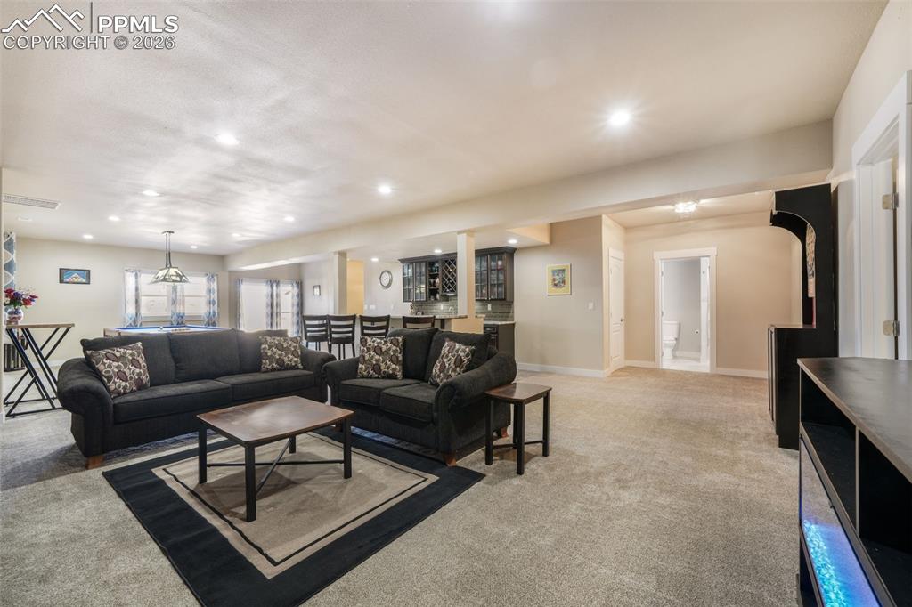 Image 30 of 50: Bathroom