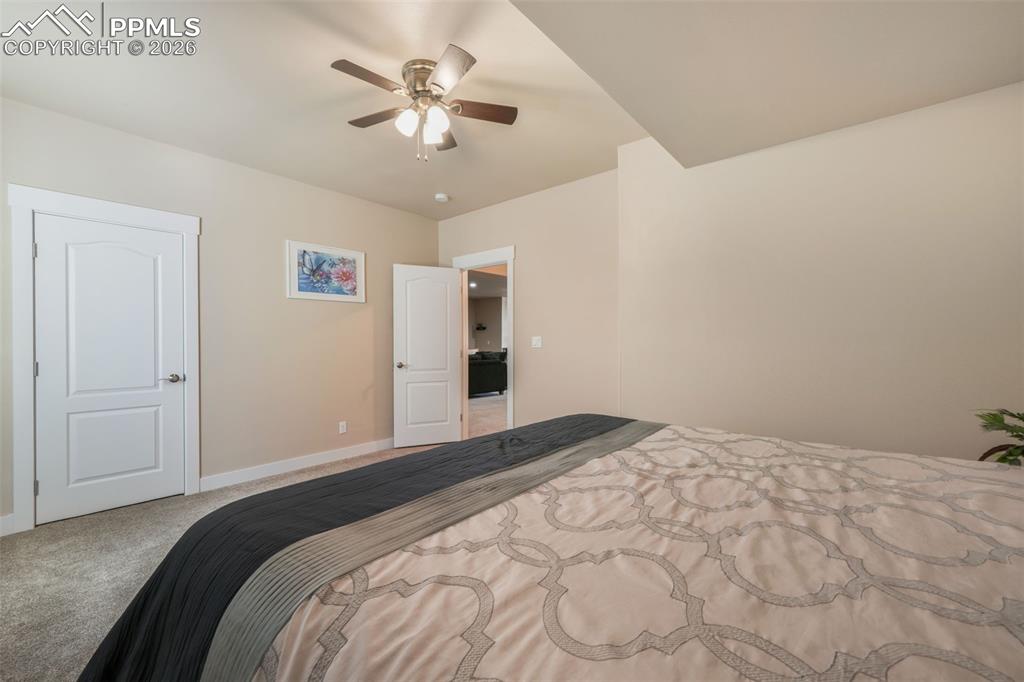 Image 43 of 50: Bathroom