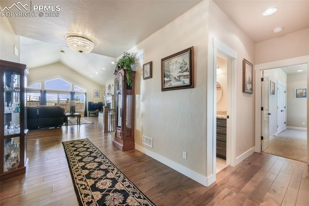 Image 8 of 50: Back of Structure