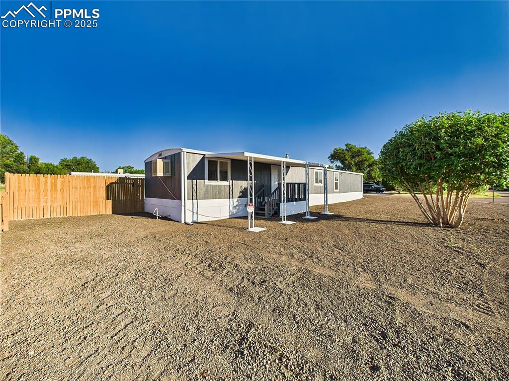 Image 37 of 43: Exterior – 