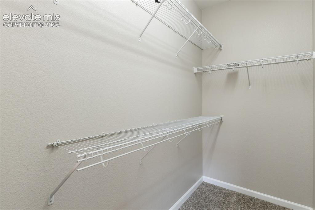 Image 20 of 28: Closet