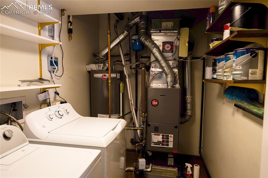 Image 31 of 48: Master Bathroom