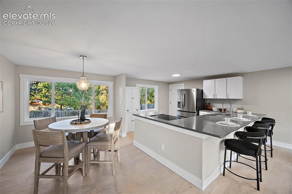 Image 7 of 38: Kitchen