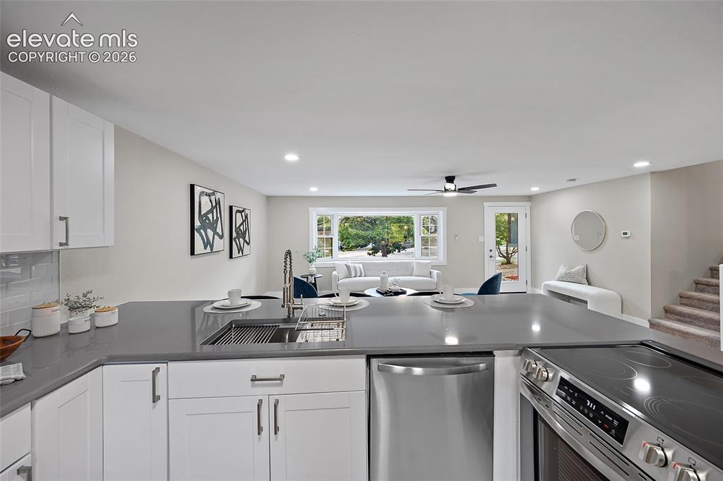 Image 8 of 38: Kitchen