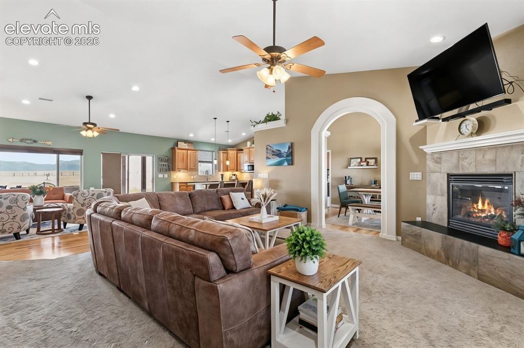 Image 5 of 48:  True Main Level Living!