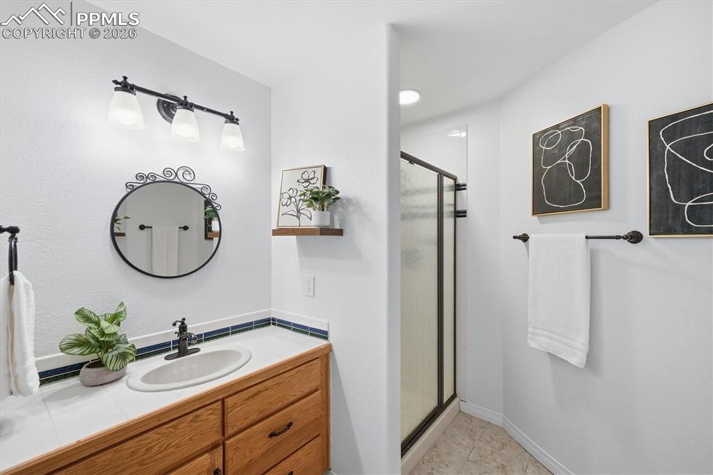 Image 29 of 47: Basement Bathroom 1