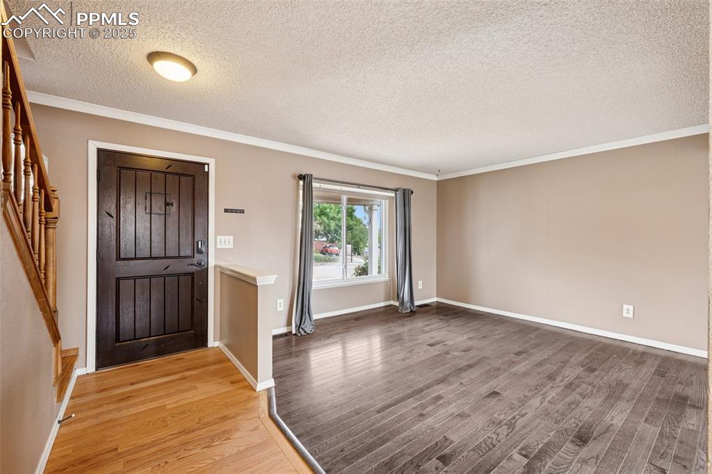 Image 2 of 34: Entry