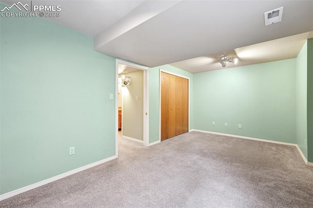 Image 28 of 34: Bedroom