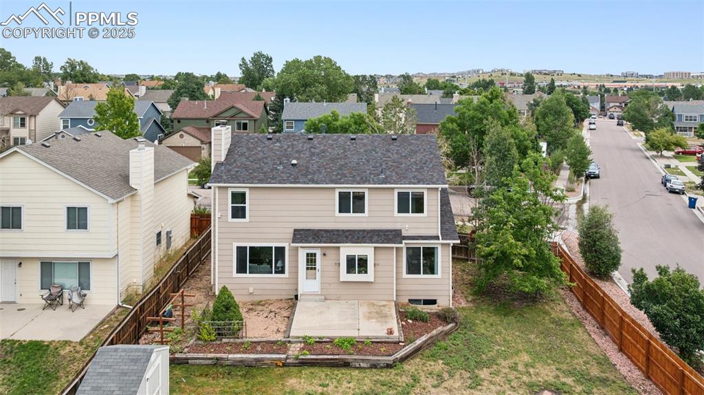 Image 30 of 34: Back of Structure