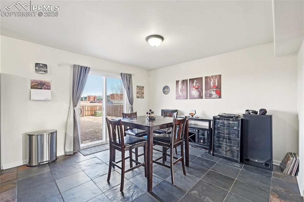 Image 10 of 39: Dining Area