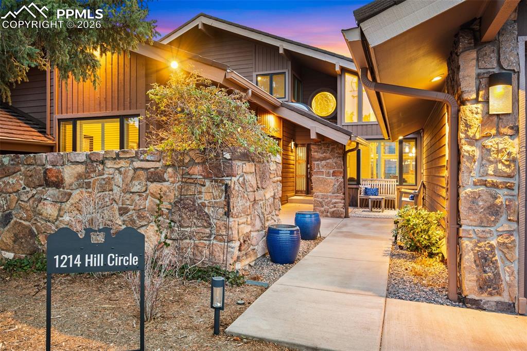 Image 2 of 50: No Description Available