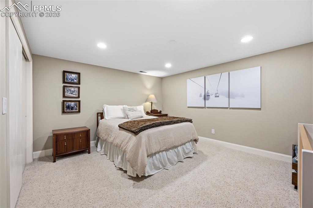 Image 36 of 50: No Description Available