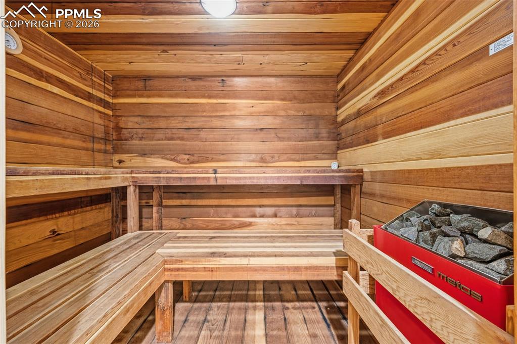 Image 38 of 50: No Description Available