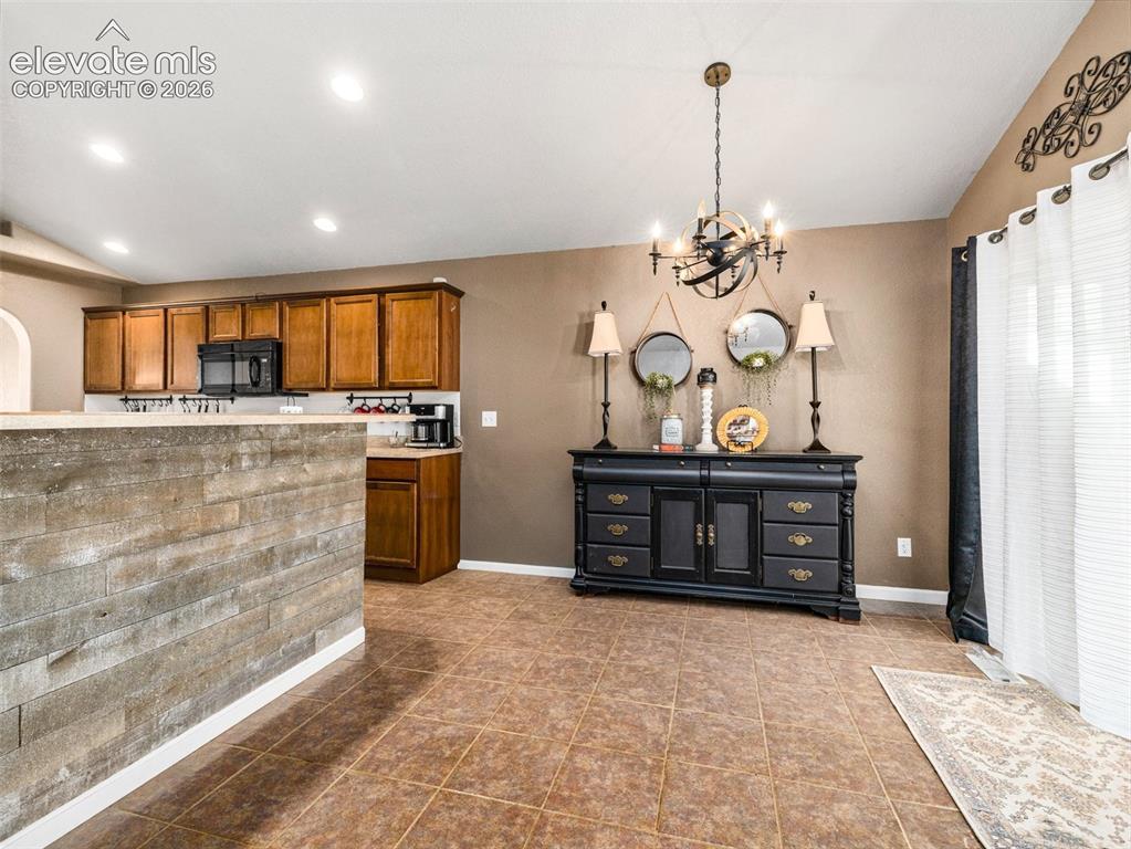Image 11 of 44: Kitchen