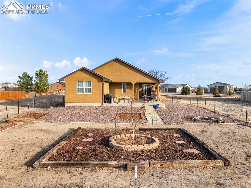 Image 37 of 43: Back of Structure