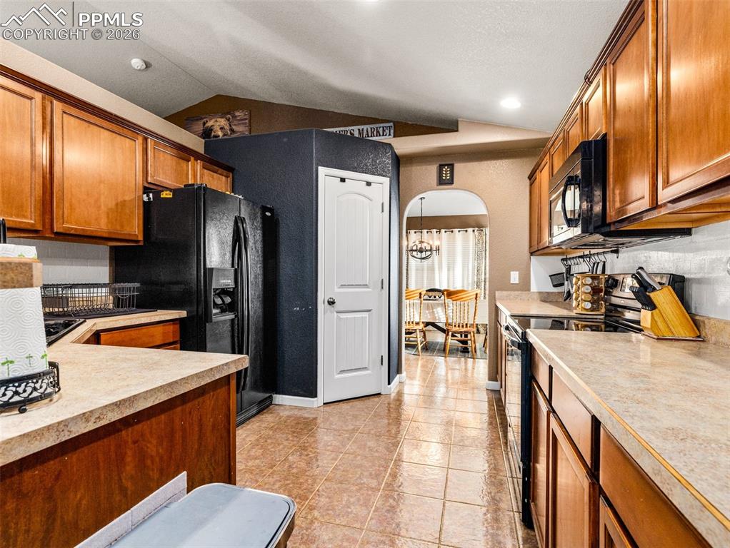 Image 8 of 43: Kitchen