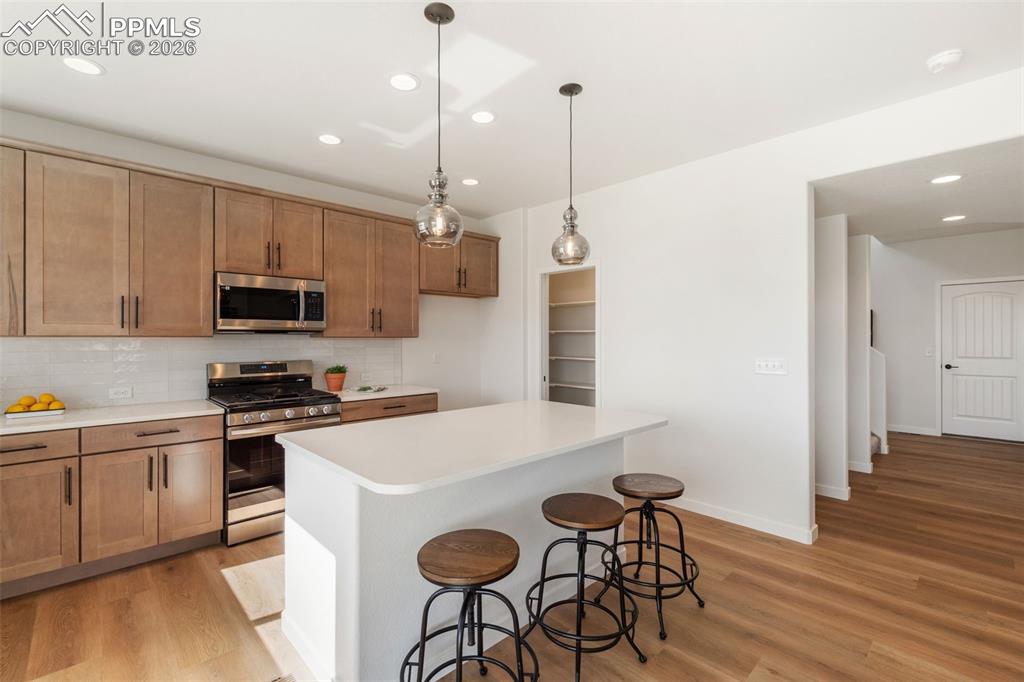 Image 6 of 24: Kitchen