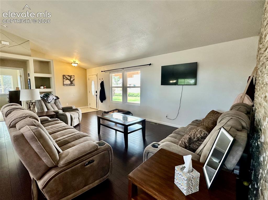 Image 4 of 30: Living Room