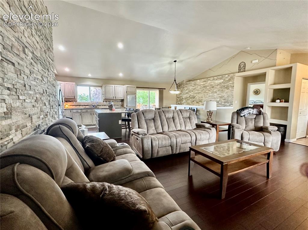 Image 5 of 30: Living Room