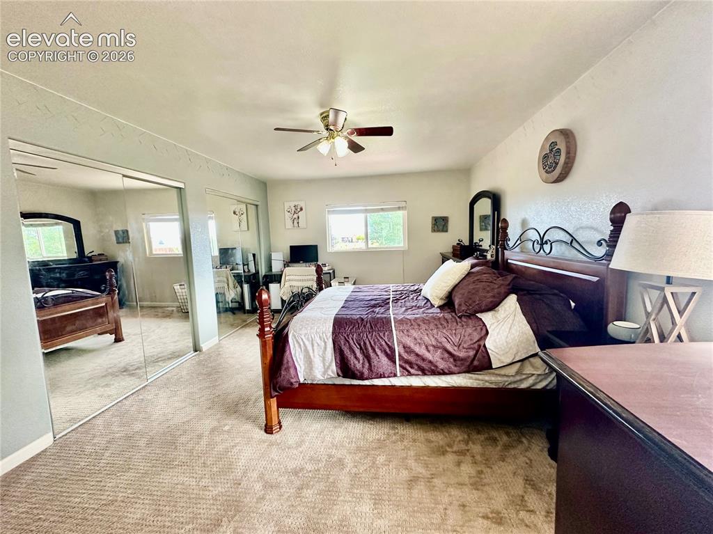 Image 9 of 30: Bedroom