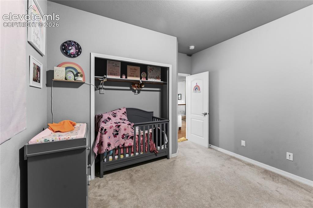 Image 18 of 47: Bedroom