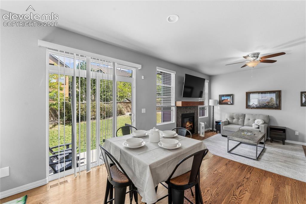 Image 9 of 47: Dining Area
