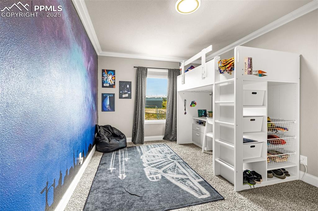 Image 22 of 37: Bedroom