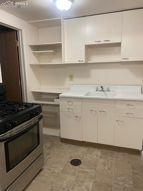 Image 49 of 49: Kitchen