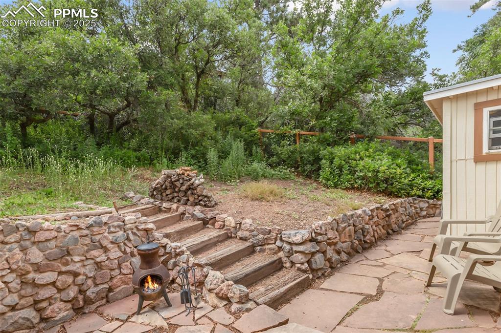 Image 33 of 36: Patio