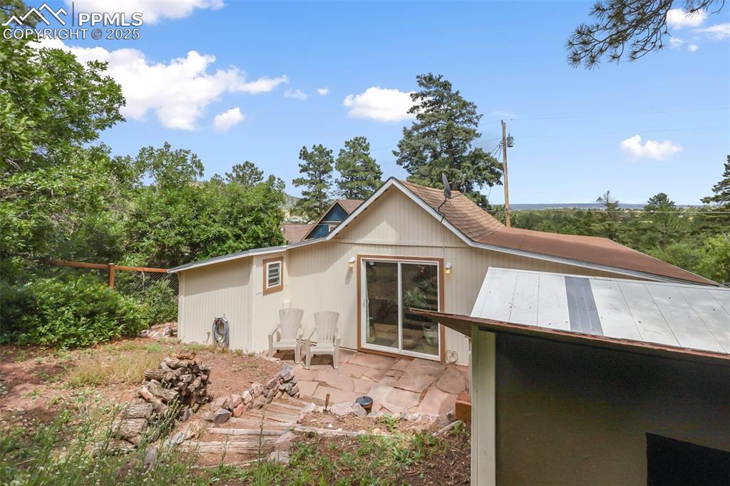 Image 36 of 36: Back of Structure