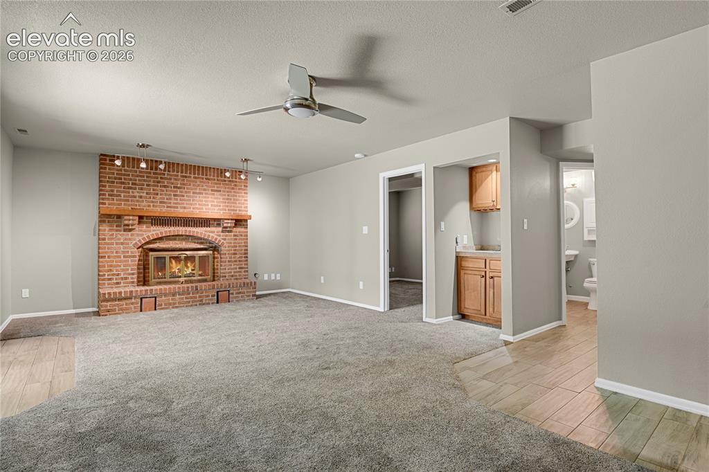 Image 19 of 50: Family Room