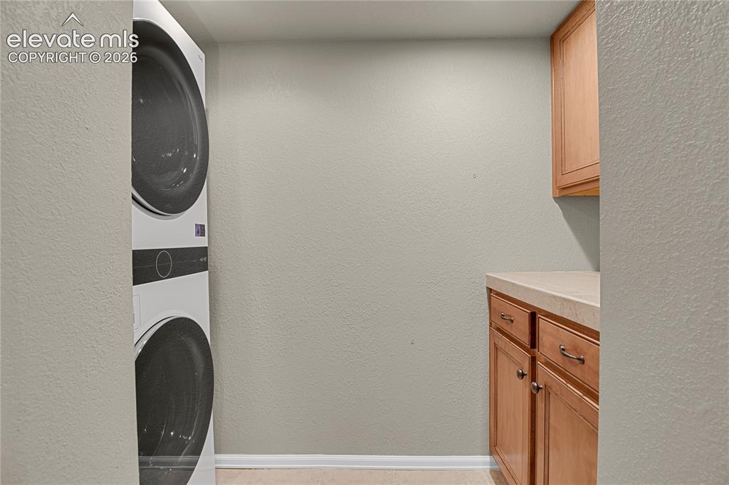Image 43 of 50: Laundry