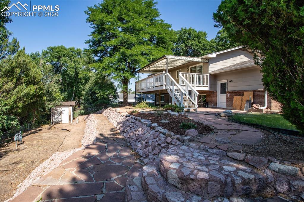 Image 46 of 50: Patio