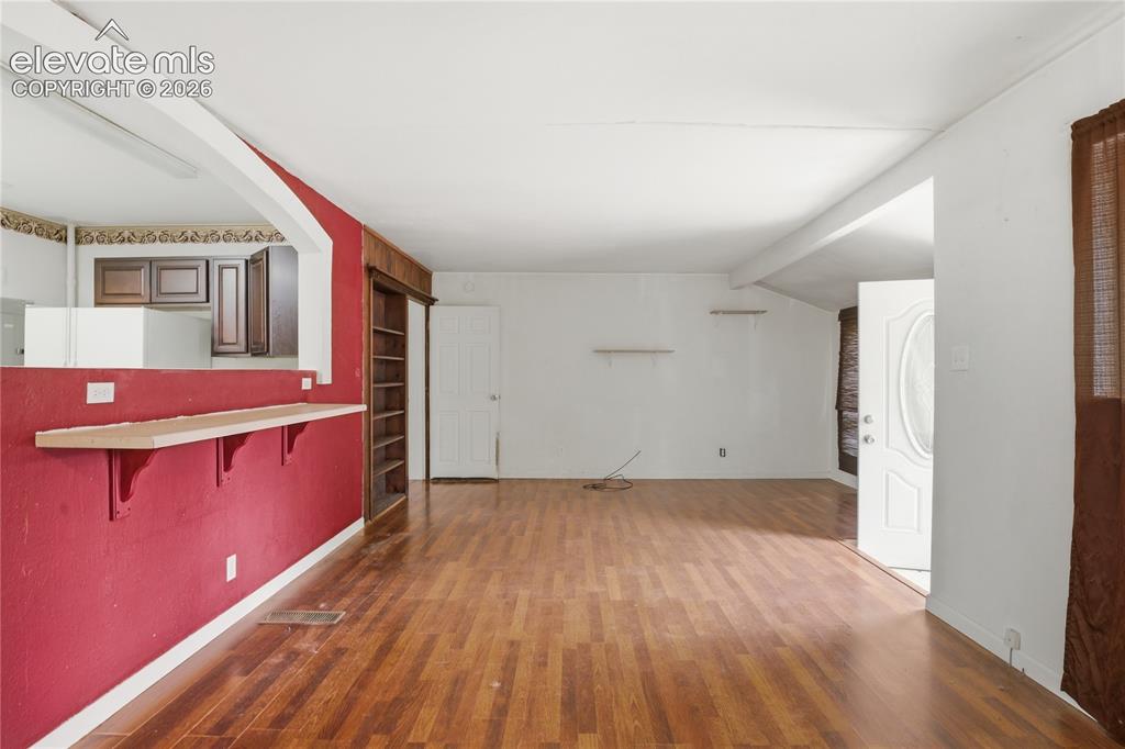 Image 14 of 36: Living Room