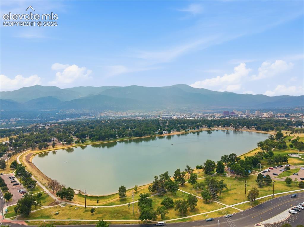 Image 8 of 36: ENJOY CONVENIENT ACCESS TO THE PARK’S WALKING AND BIKING PATHS, WATER RECRE