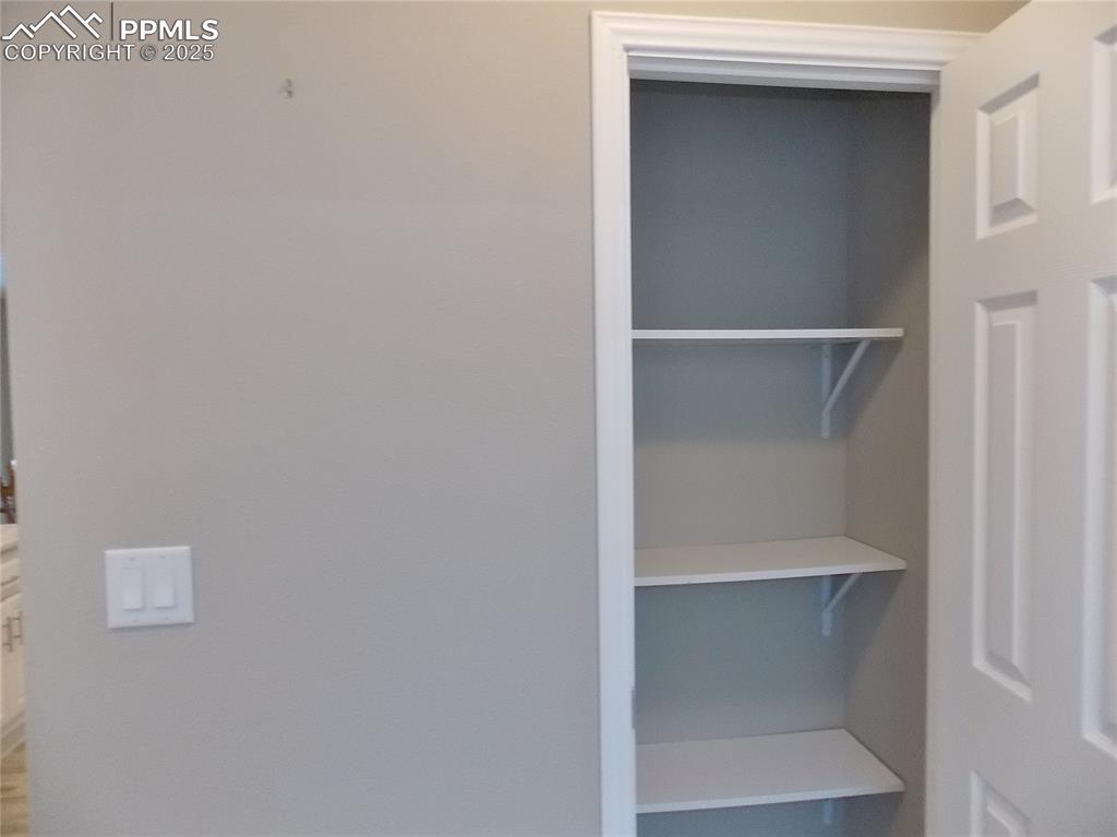 Image 10 of 33: Pantry