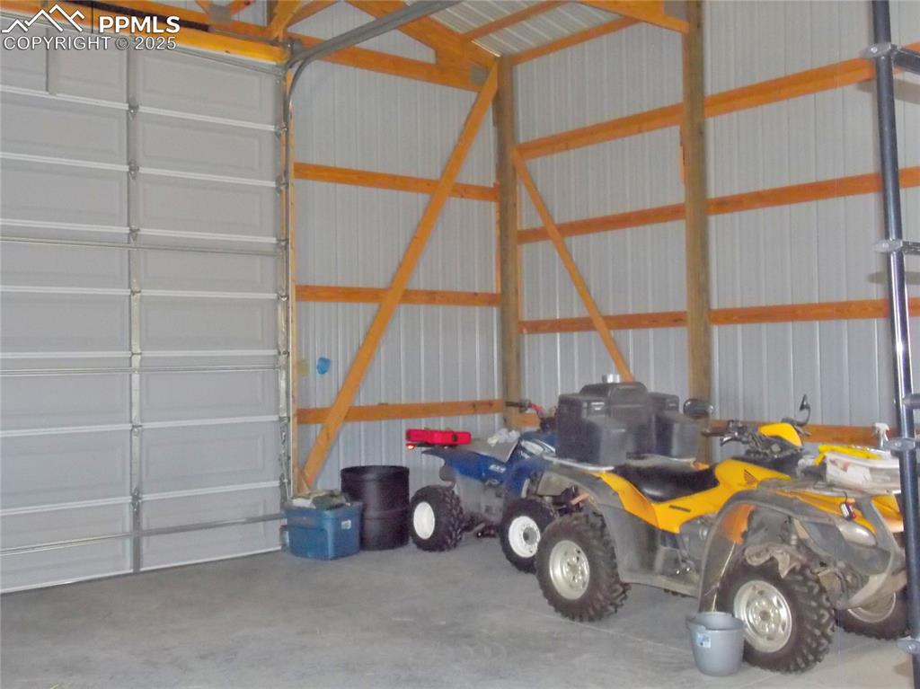 Image 22 of 33: View of interior