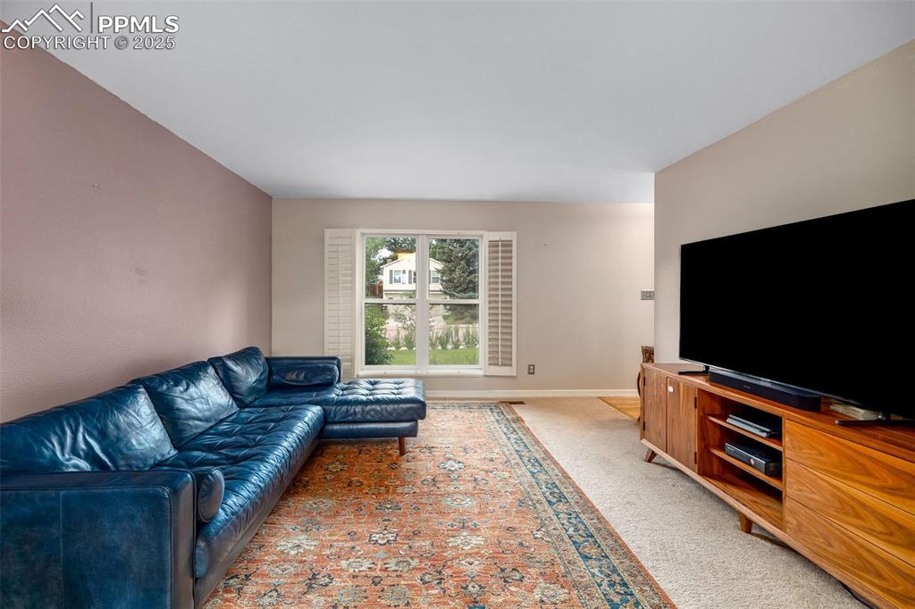 Image 10 of 27: Living Room
