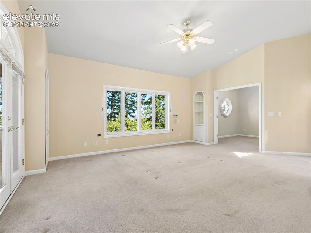 Image 30 of 46: Master Bedroom