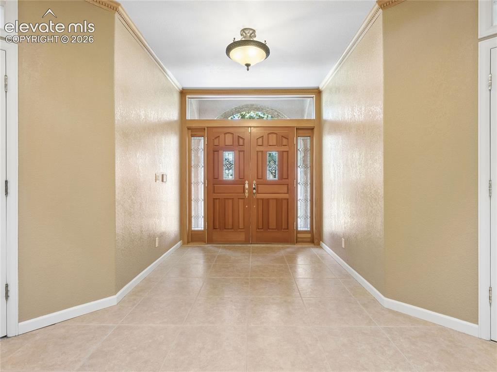 Image 9 of 46: Entry