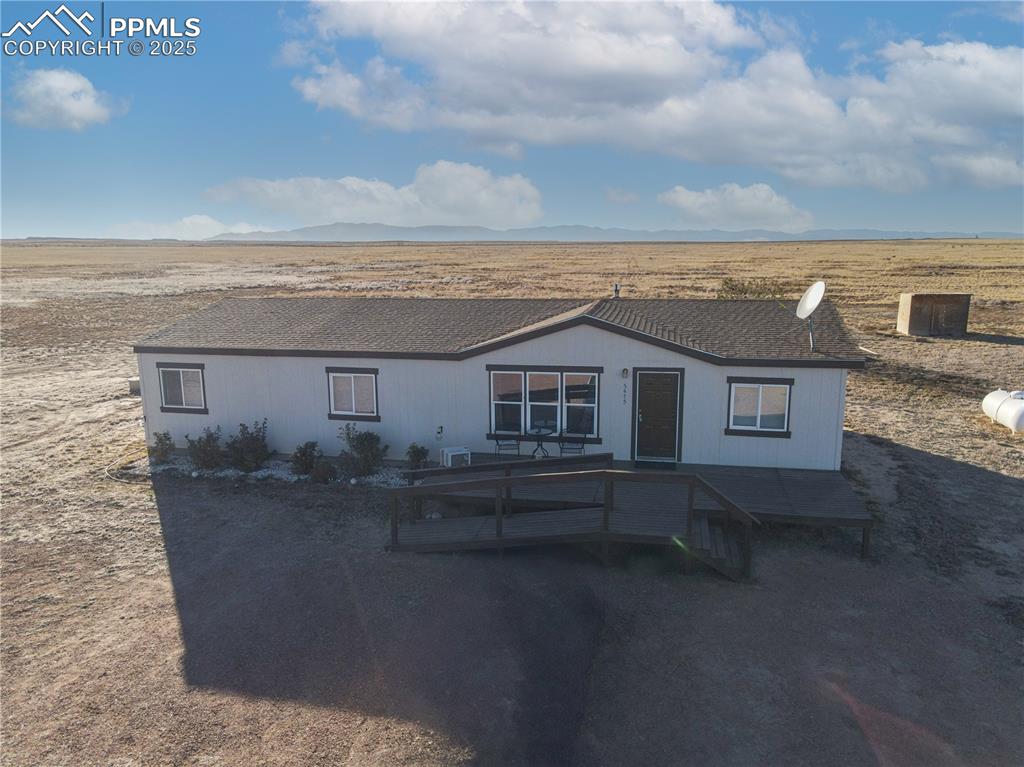 Image 4 of 34: Front of Structure