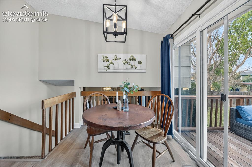Image 11 of 41: Dining Area