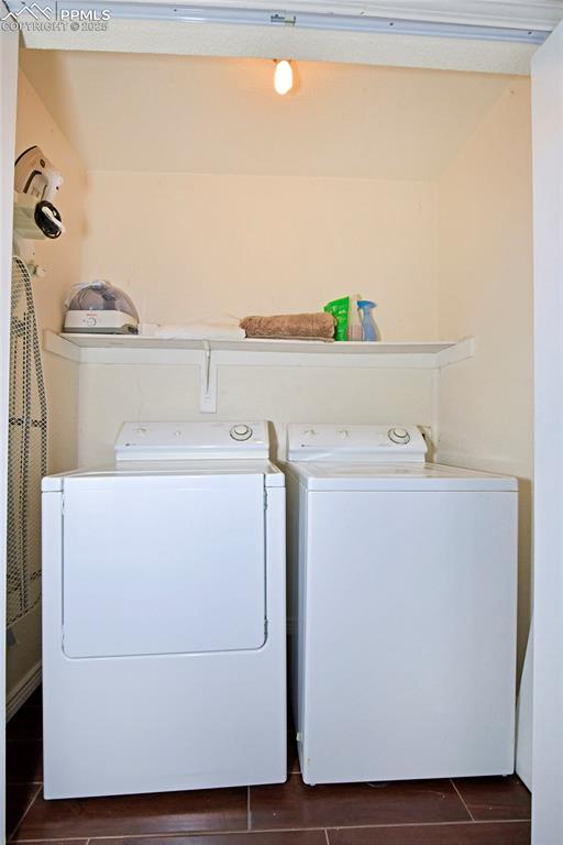 Image 15 of 26: Laundry