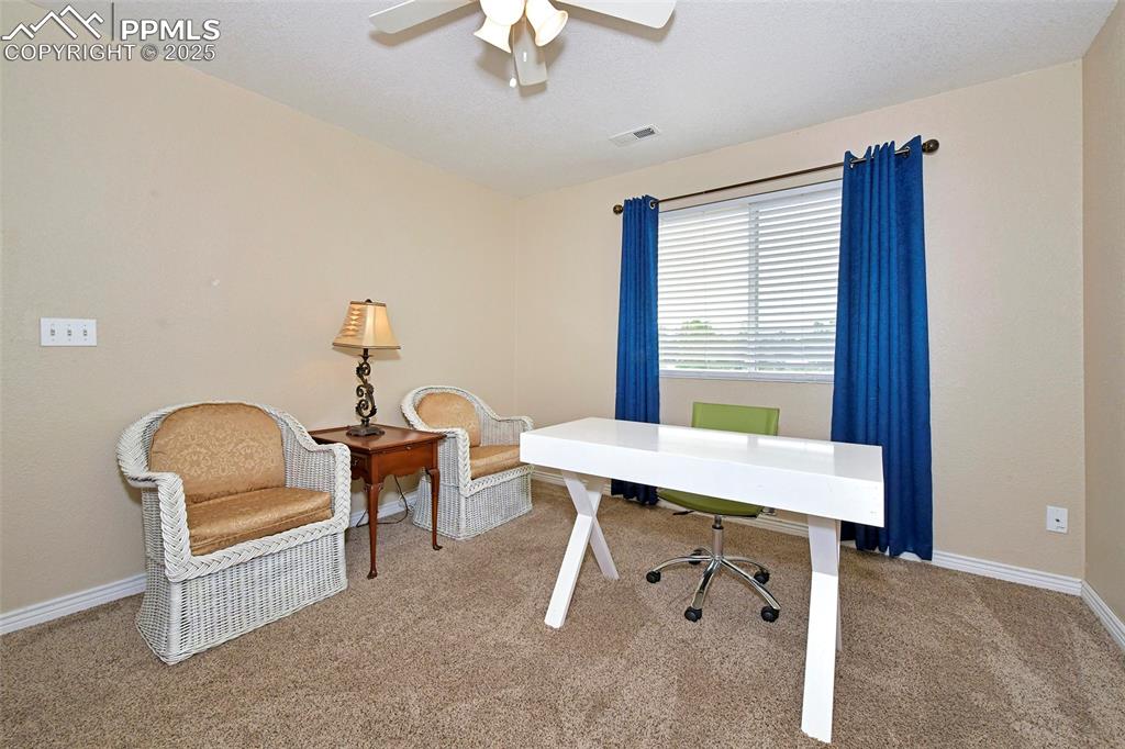 Image 16 of 26: Office