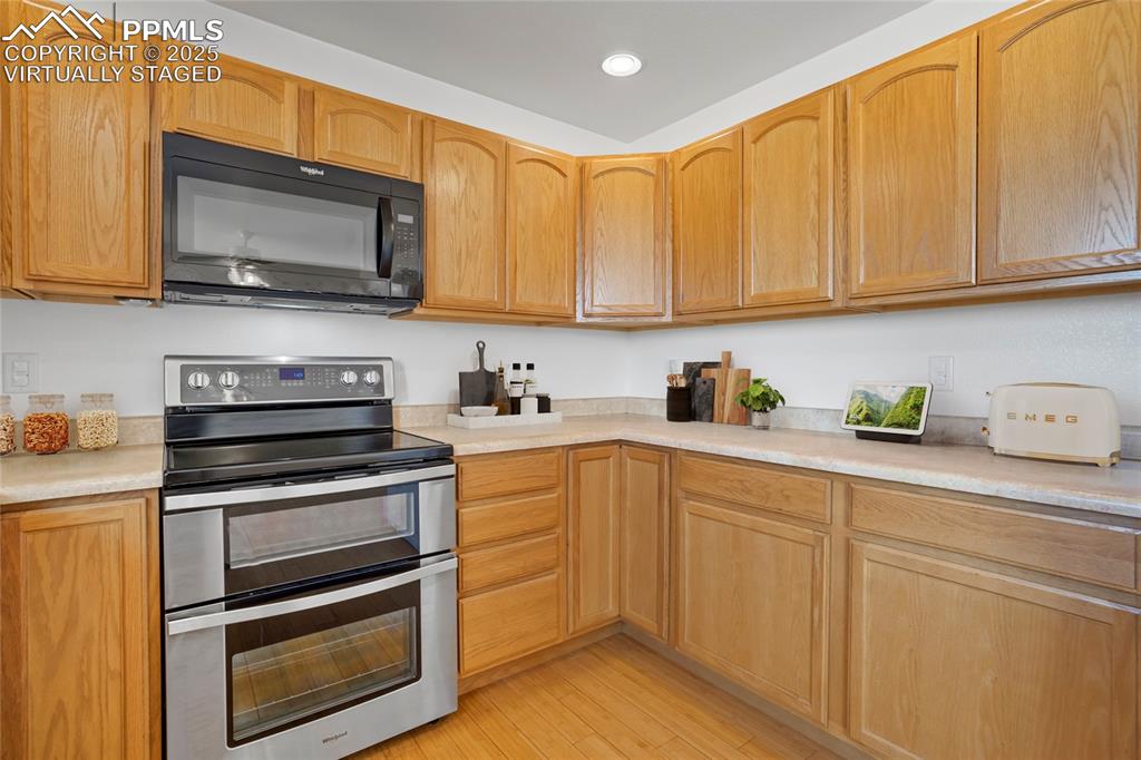 Image 13 of 50: Virtually Staged