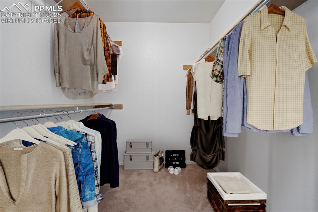 Image 24 of 50: Virtually Staged