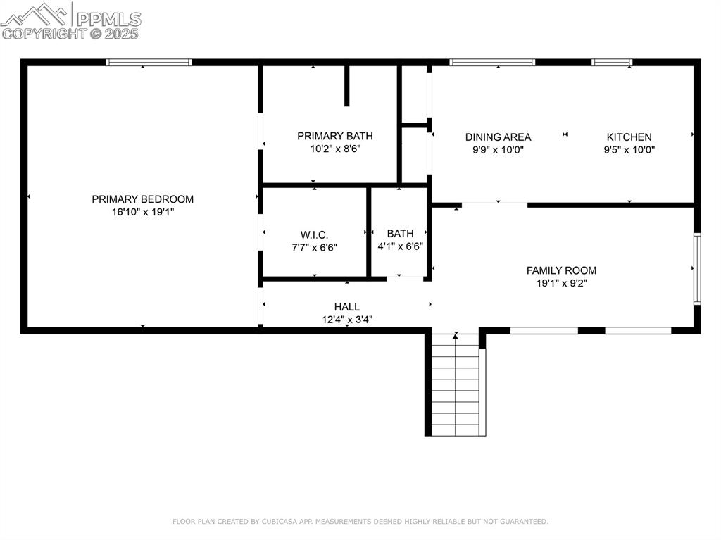 Image 50 of 50: Floor Plan
