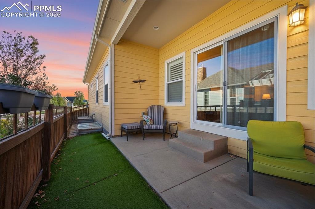 Image 38 of 50: Patio