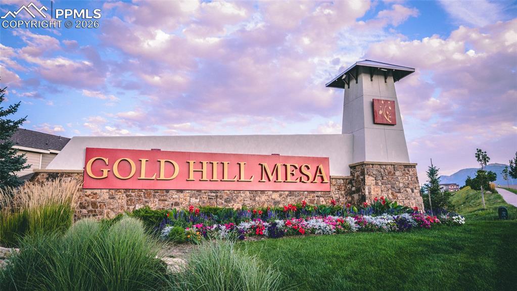 Image 45 of 50: Community